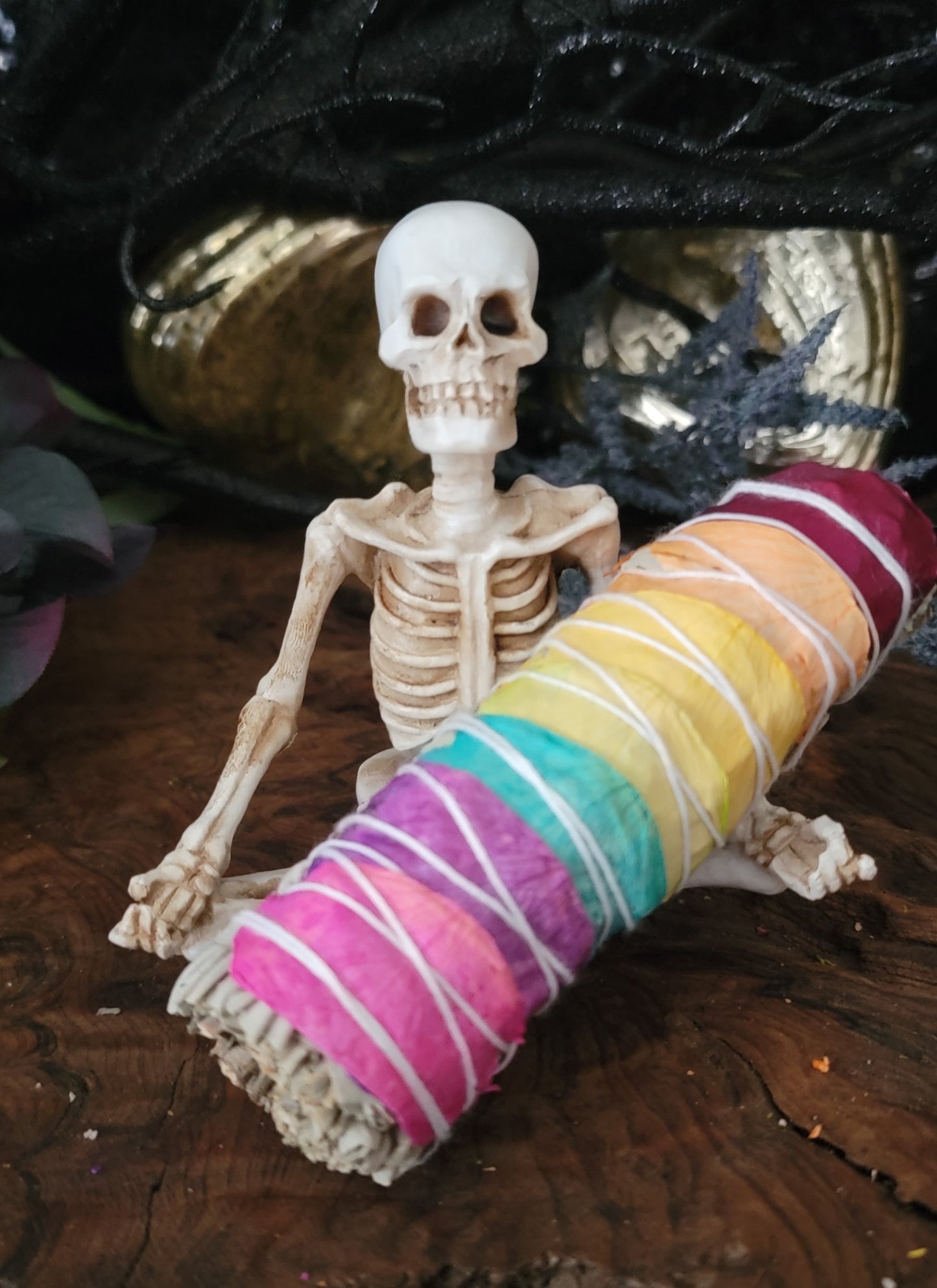 Yoga Skeleton Meditation pose Chakra Rose Petals & White Sage – Spiritual Smudge Gift Set