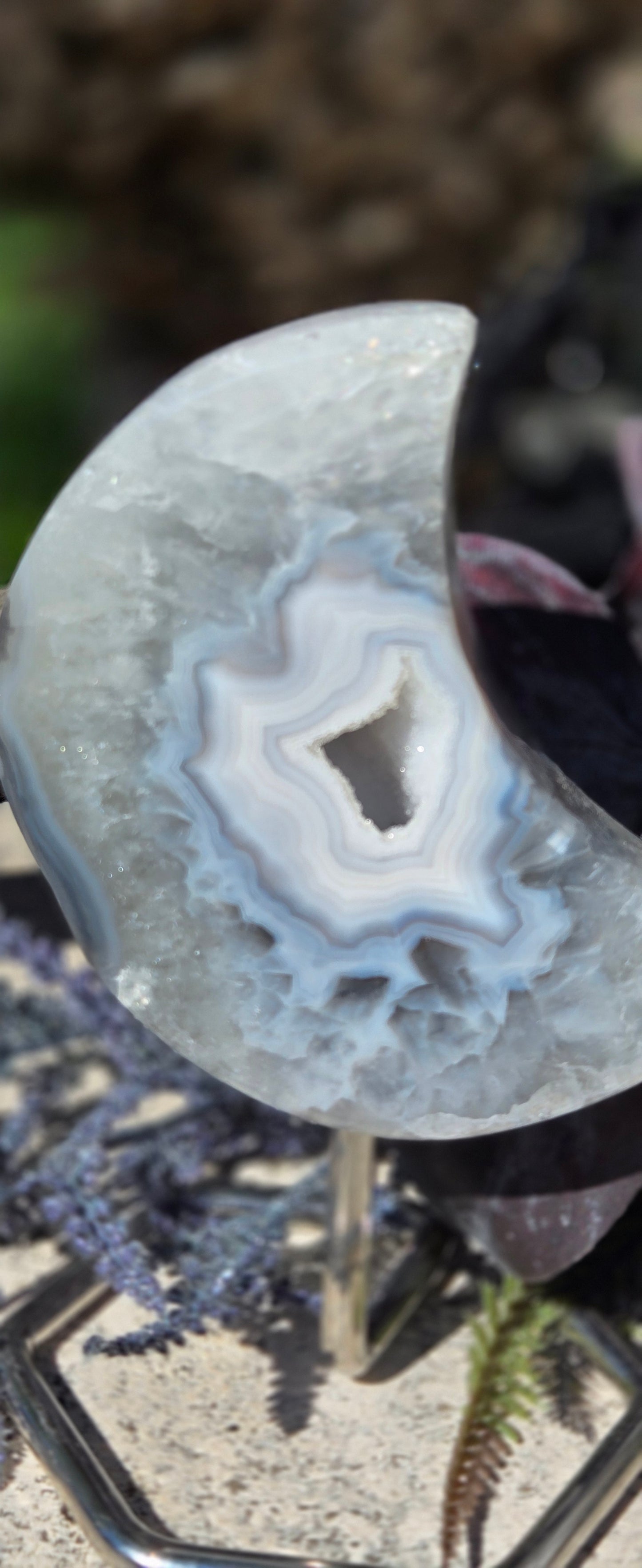 Druzy Agate Crescent Moon on Stand – Grounding Crystal Decor