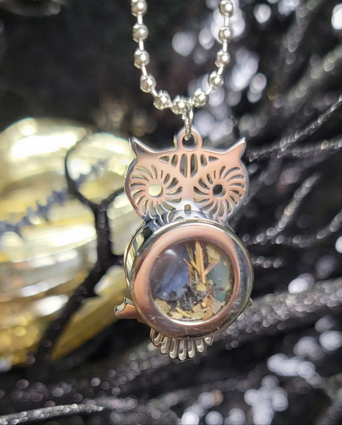 Wise Owl Crystal & Herb Travel Charm โ Protection Talisman for Journeys