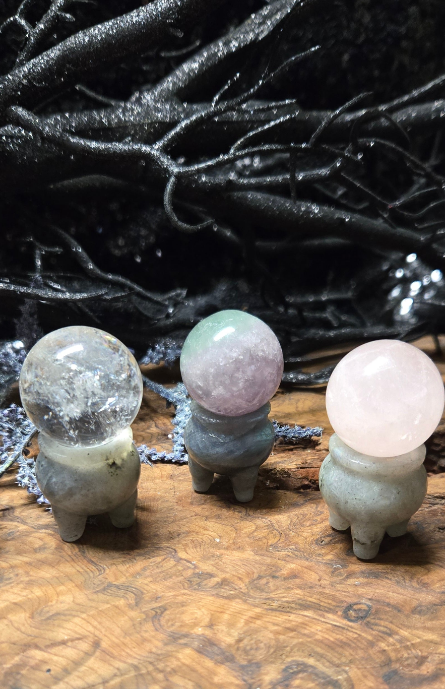 Cauldron Crystal Sphere Holder – Wiccan Stand for Scrying Ball or Energy Work