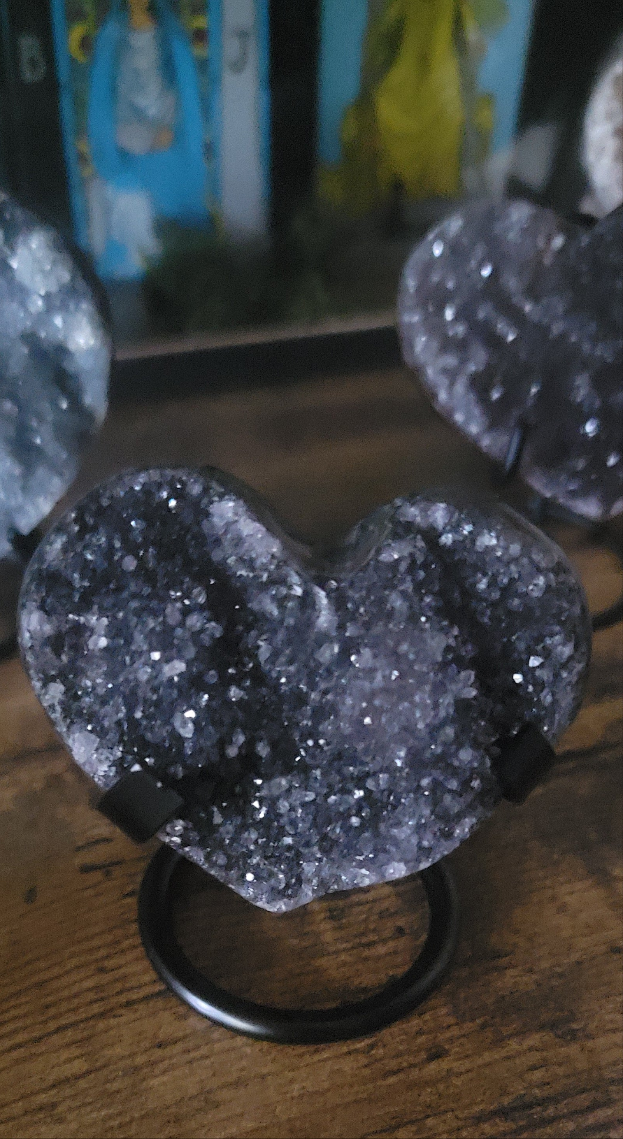 Brazilian Amethyst or Citrin Druzy Heart with Metal Stand – Crystal Home Decor