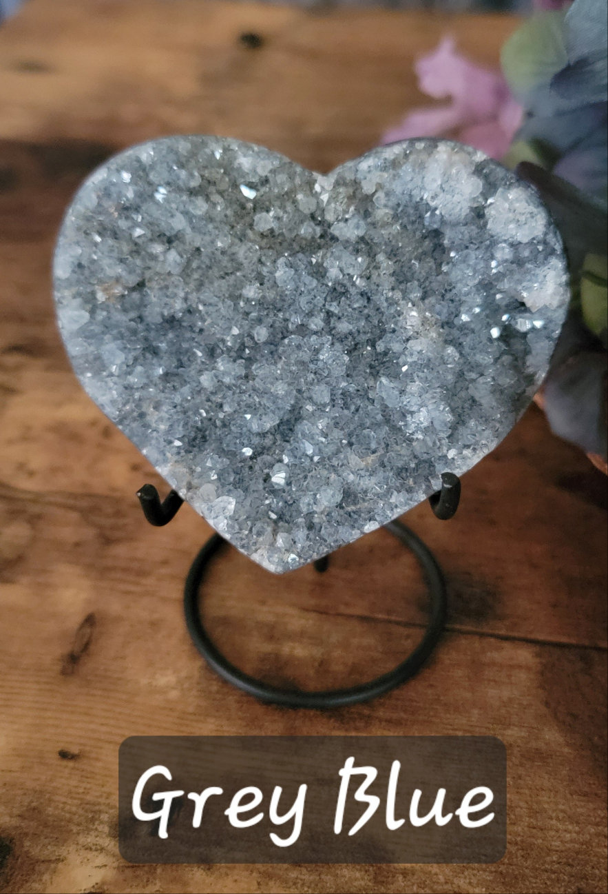 Brazilian Amethyst or Citrin Druzy Heart with Metal Stand – Crystal Home Decor