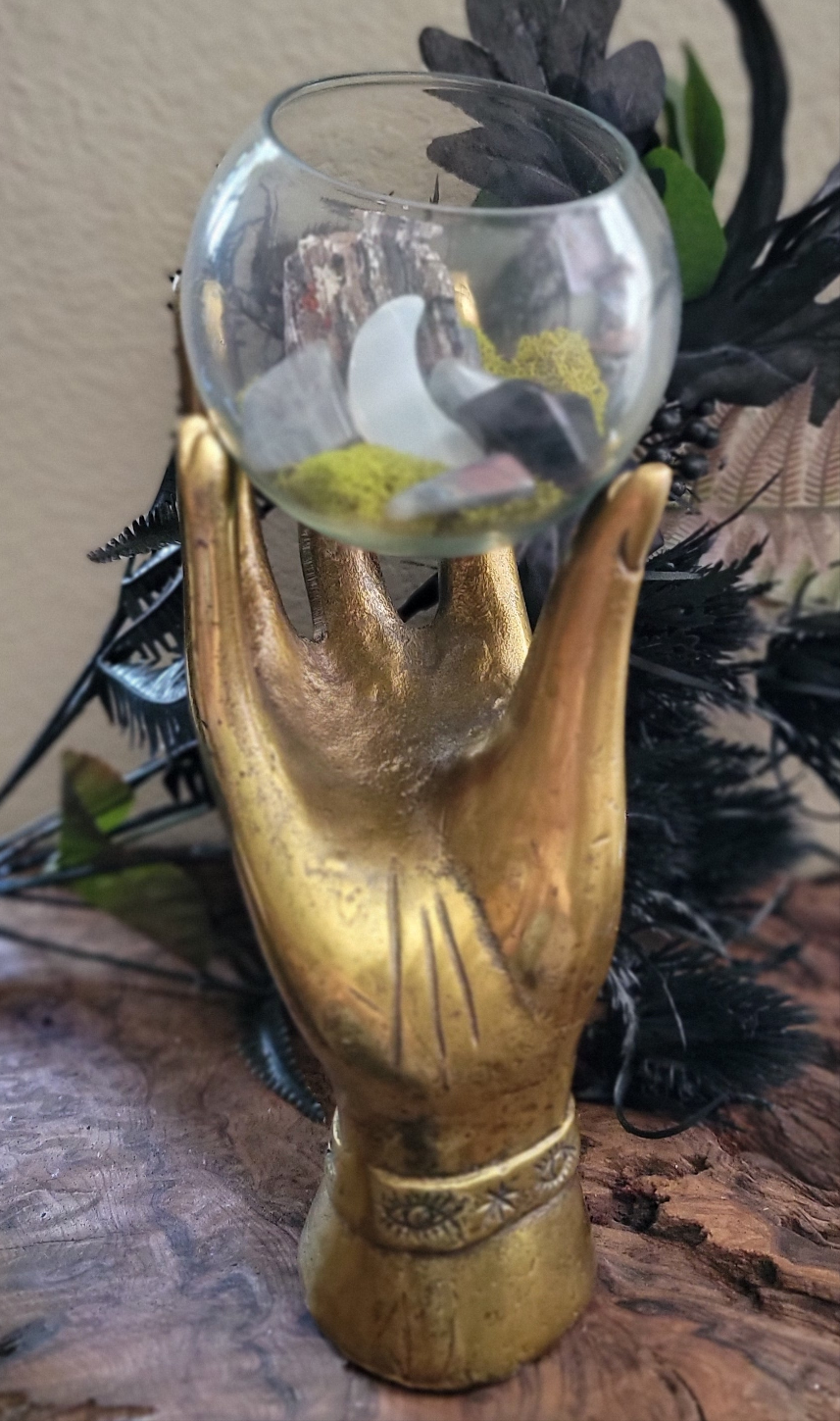 Mystic Hand Crystal Terrarium – Protection Crystal Themed Decor with Selenite Moon & Energy-Clearing Crystals
