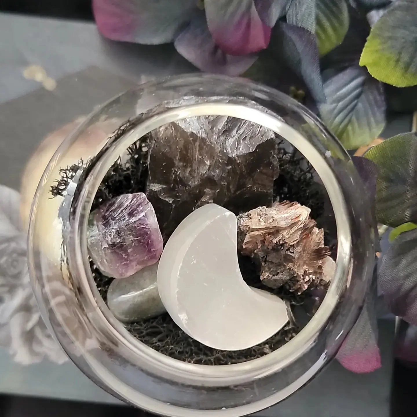 Glass Cauldron Crystal Terrarium – Witchy Spelled Intention Decor with Herbs & Crystals