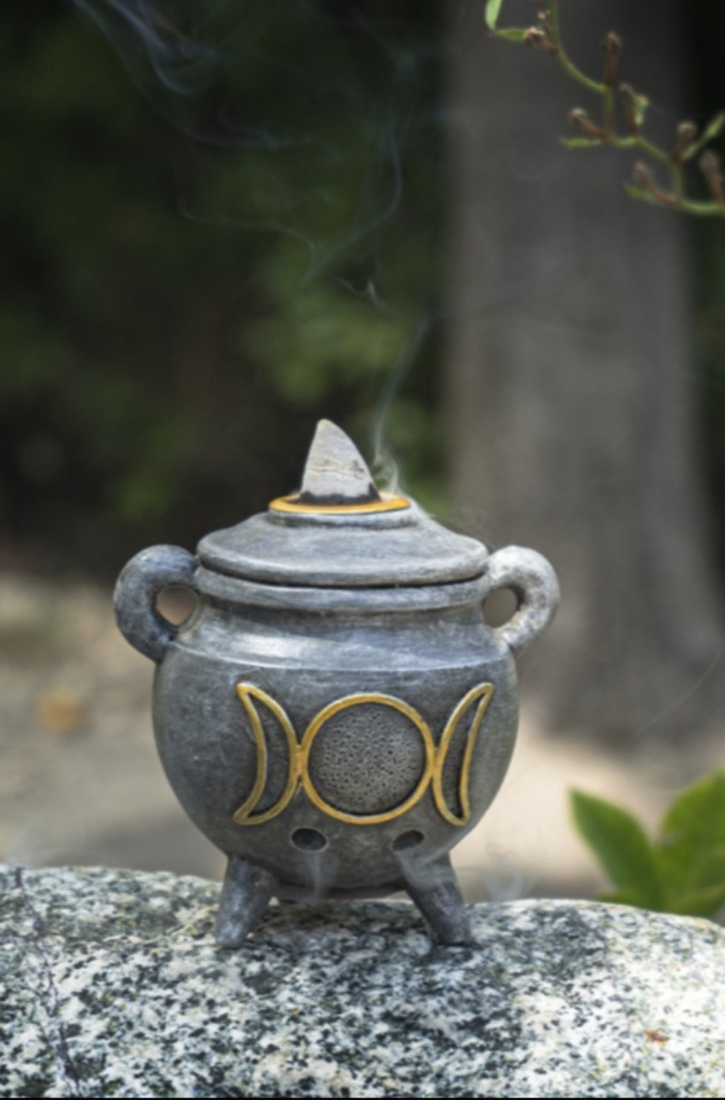 Triple Moon Cauldron Backflow Burner โ Witchy Incense Holder