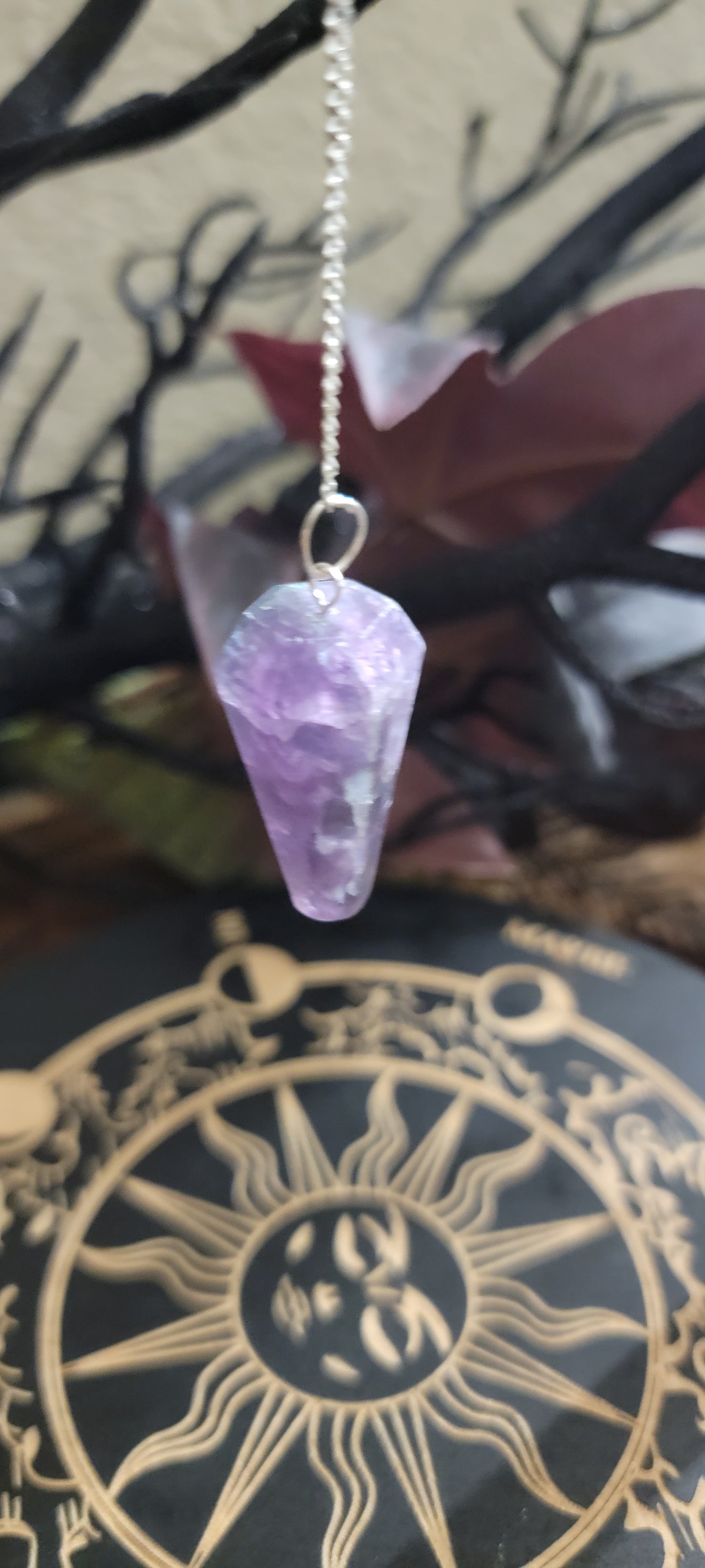 Fluorite Pendulum – Clarity & Focus Crystal for Divination, Dowsing & Energy Healing