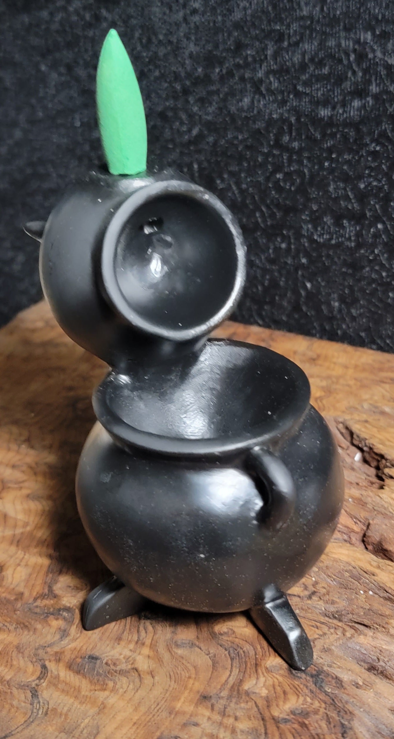 Double Cauldron Backflow Incense Burner – Witchy Smoke Waterfall for Spells, Meditation & Home Cleansing
