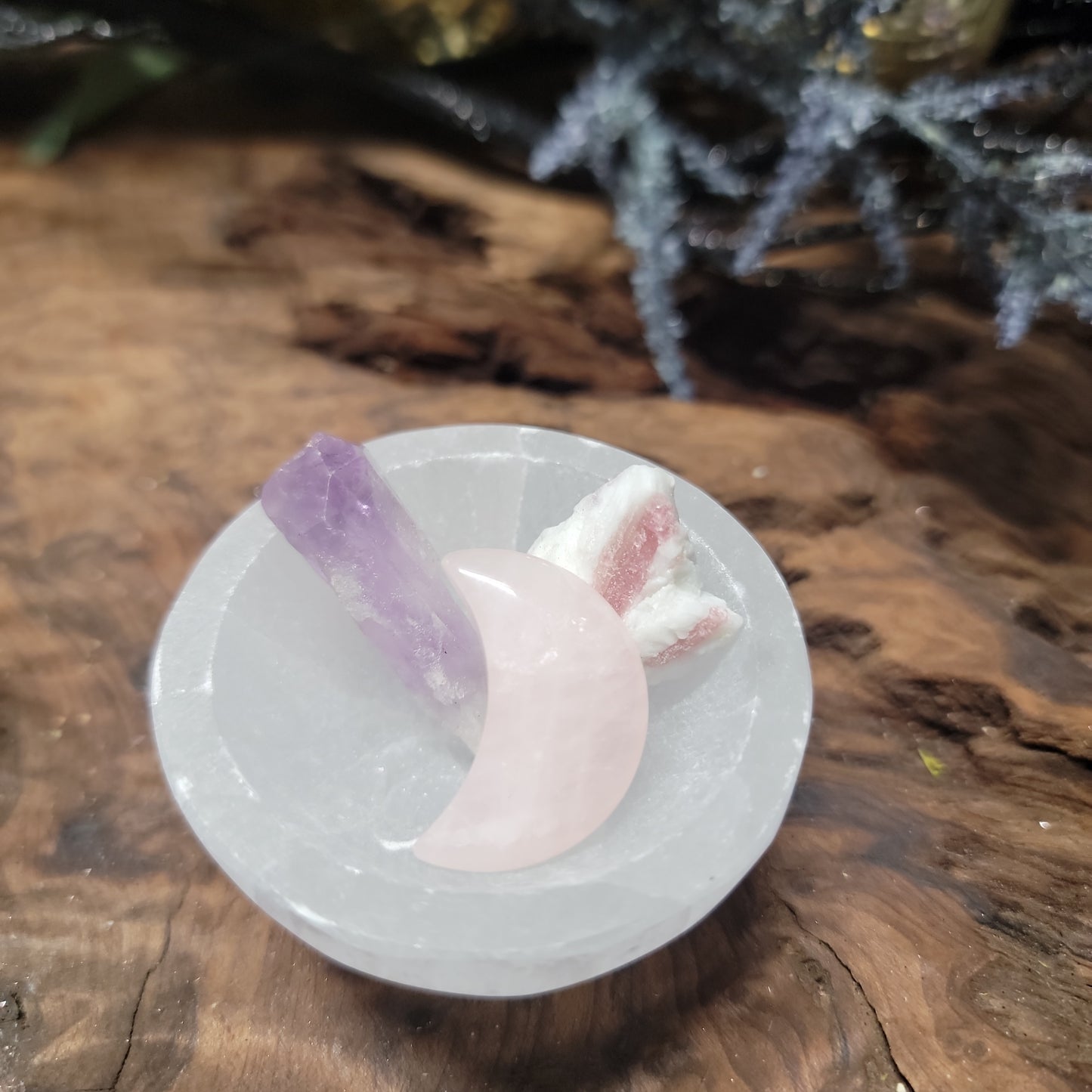 Allow Love In Selenite bowl set (Rose Quartz, Amethyst and Pink Tourmaline)