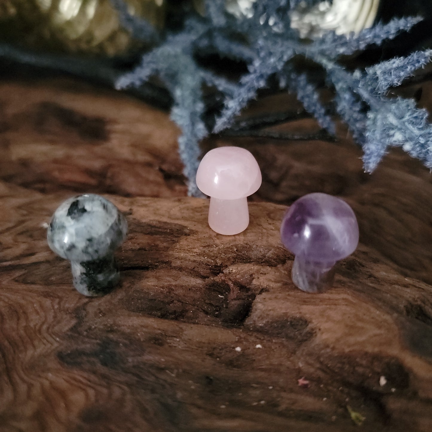Crystal Mushroom – Labradorite, Amethyst, Rose Quartz Mini 3/4"