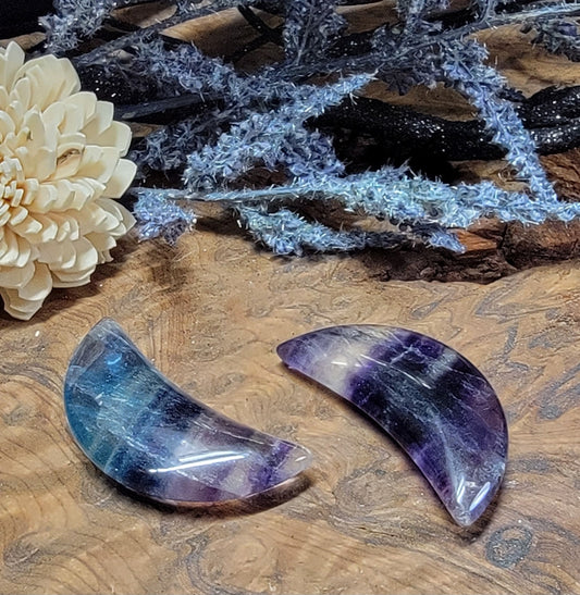 Fluorite Crescent Moon  – Crystal Moon for Clarity, Intuition & Energy Cleansing