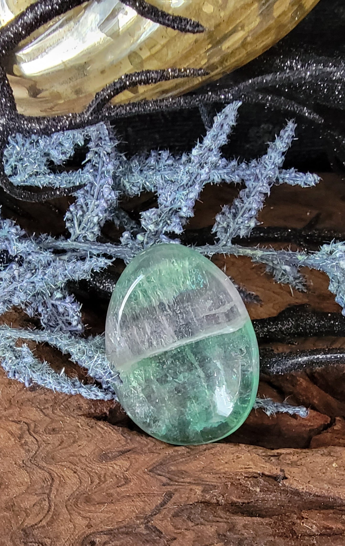Crystal Worry Stone – Thumb Stone for Anxiety Relief, Stress Support & Meditation