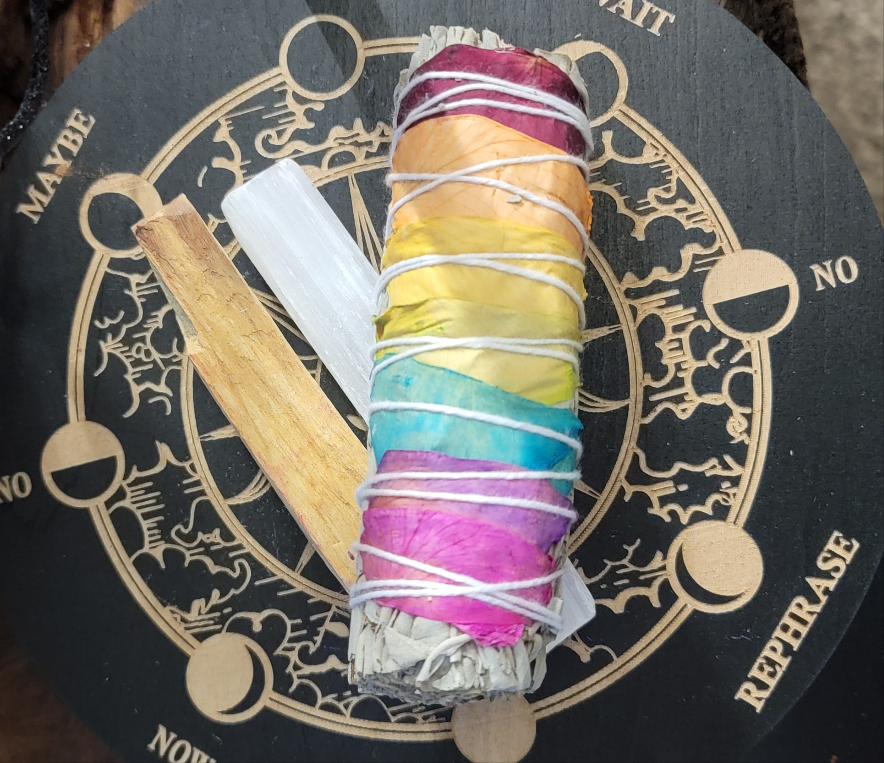Chakra Cleansing Kit – White Sage, Palo Santo & Selenite Bundle