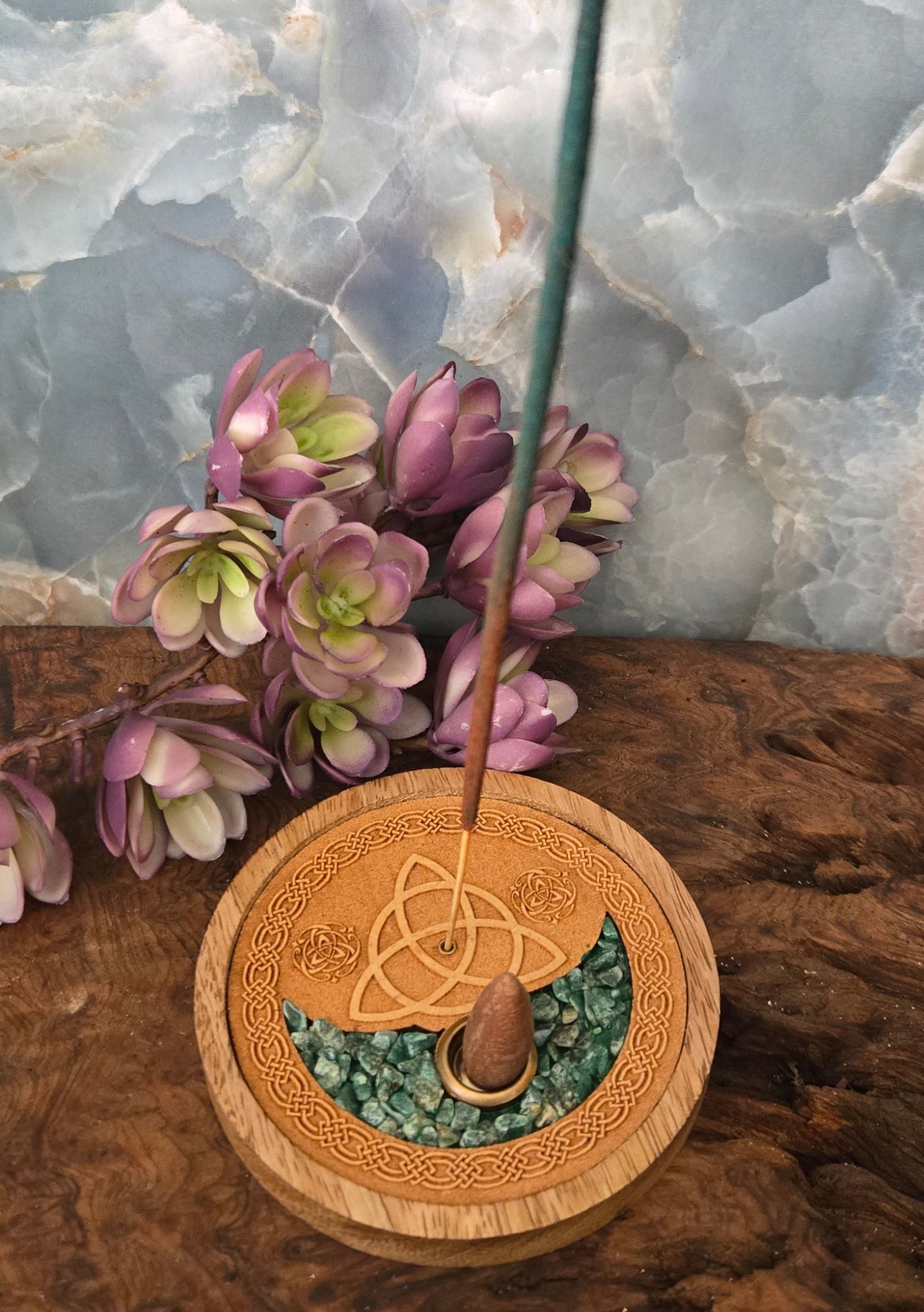 Triquetra wood incense holder with green aventurine crystal – 4 inch Celtic burner