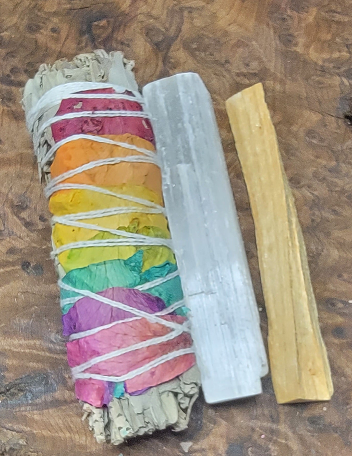 White Sage, Palo Santo & Selenite bundle